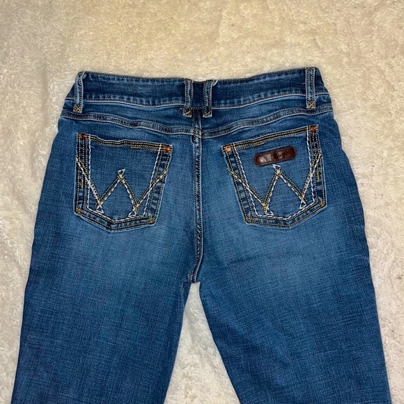 Wrangler Bootcut Flare Mid Rise Jeans - Size 11 - Picture 3 of 12